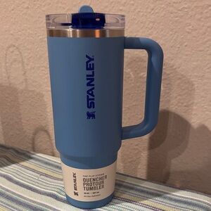 Stanley The FlipStraw Quencher Protour Tumbler- 30oz. Blue Sky color